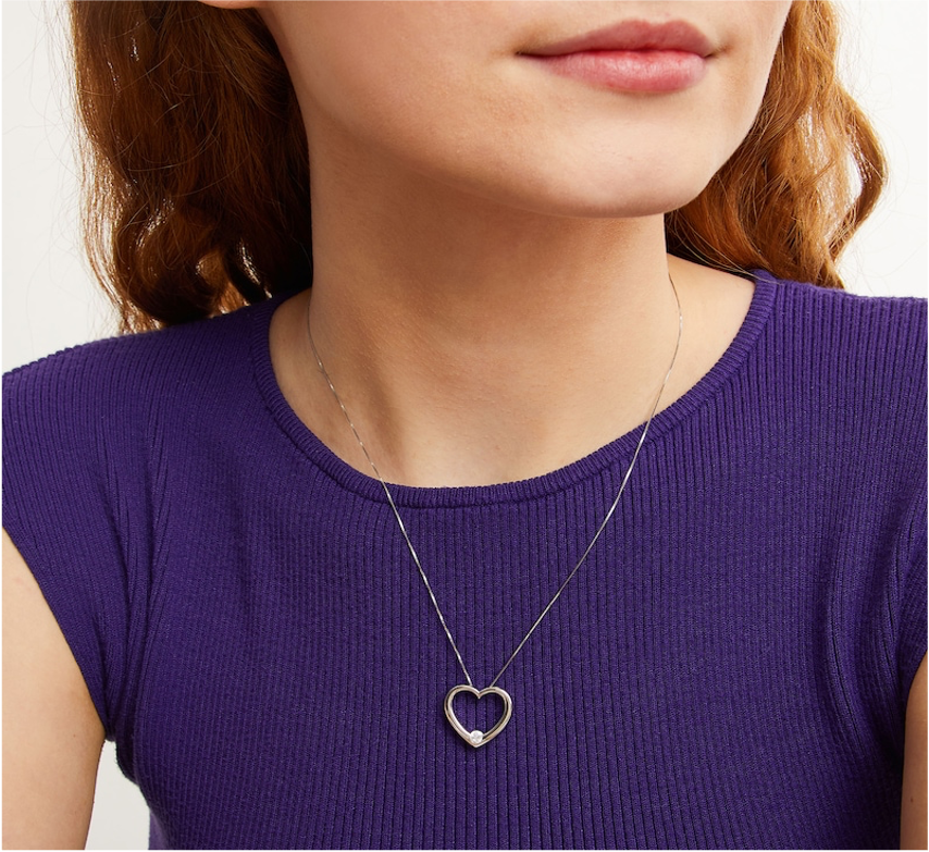 Diamond Solitaire Open Heart Pendant - 0.25 ct